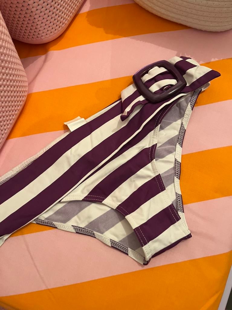 Bikini kiwi 38, Enlèvement ou Envoi