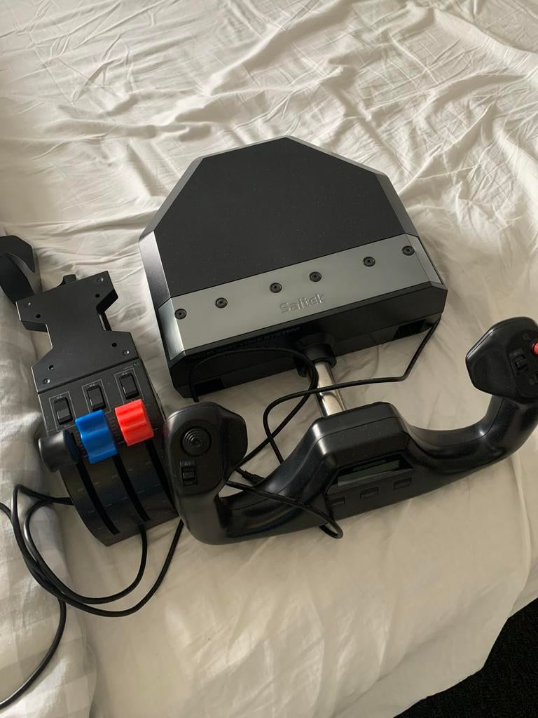 Logitec saitek basic flight simulation bundle, Ophalen, Zo goed als nieuw