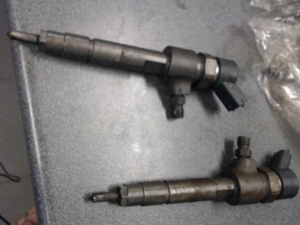 injecteurs   alfa  romeo  044510068, Ophalen of Verzenden, Gebruikt, Alfa Romeo