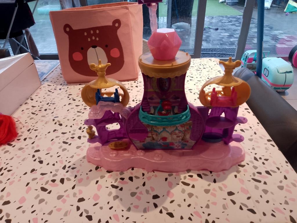shimmer en shine teenie genie float palace, Kinderen en Baby's, Ophalen of Verzenden, Gebruikt, Overige typen