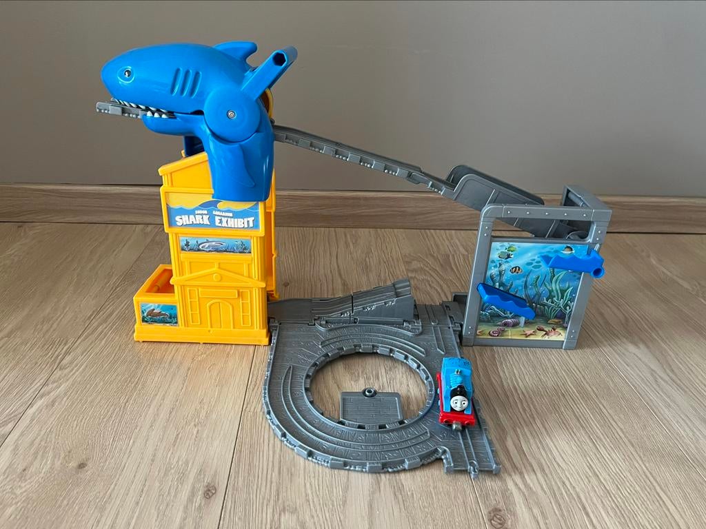 Thomas le train Ensemble de jeu - exposition de requins, Enlèvement ou Envoi, Comme neuf