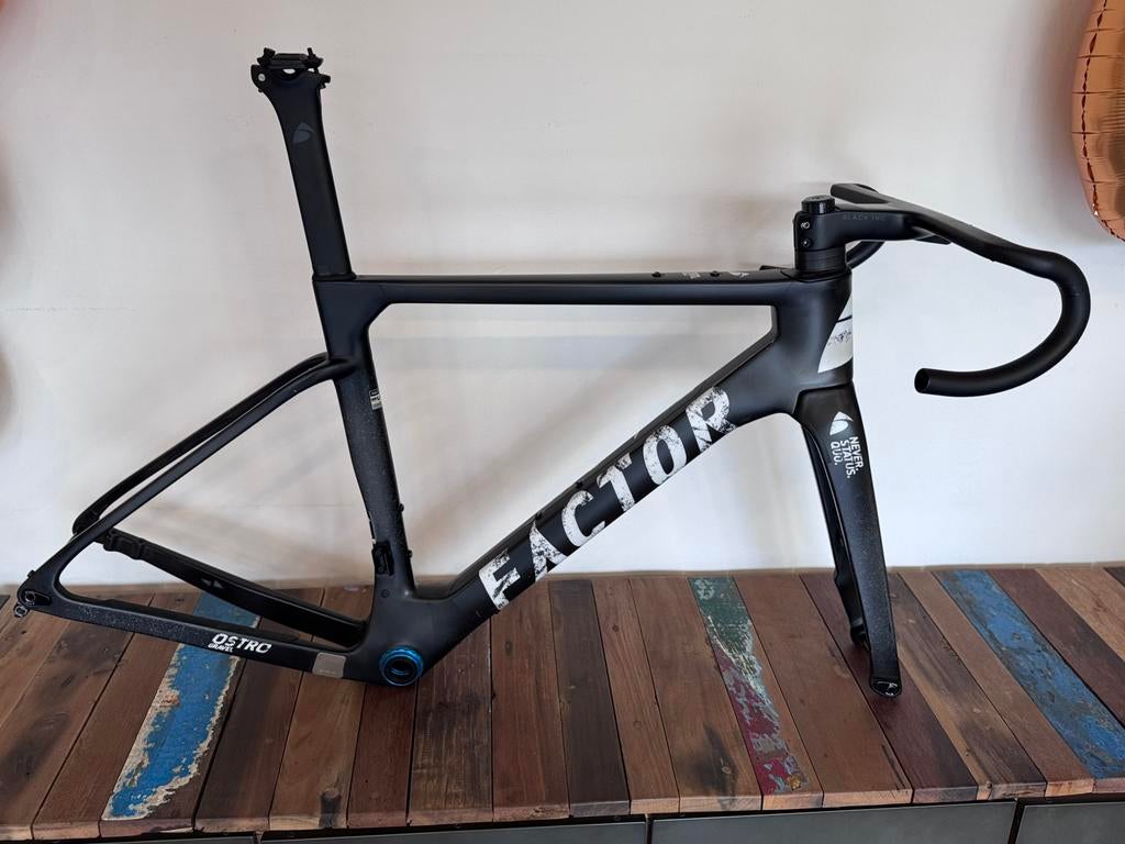 Factor Ostro Gravel 54 frameset (2025), Ophalen, Zo goed als nieuw