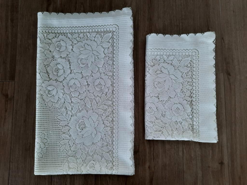 2 vintage tafellakens gehaakt, Enlèvement ou Envoi, Comme neuf
