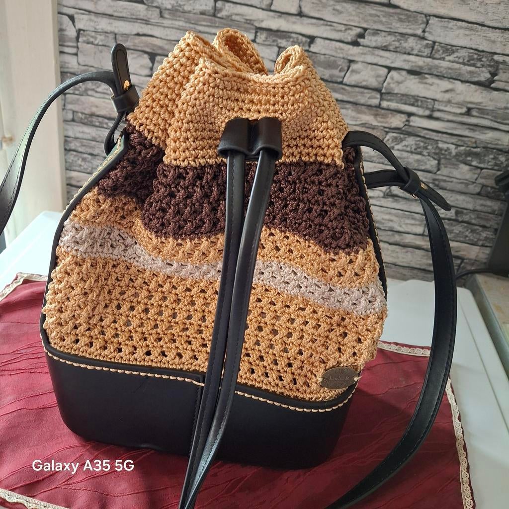 Handtas met lederen riemen en bodem + voering, Handtassen en Accessoires, Tassen | Damestassen, Ophalen of Verzenden, Nieuw, Handtas