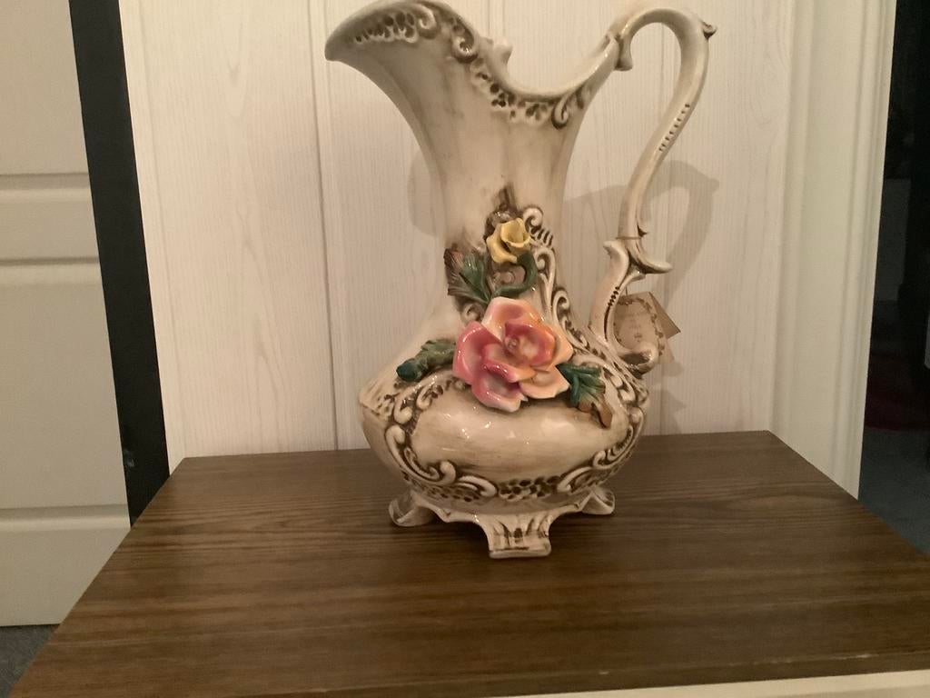 Vase Capodimonte avec fleurs élaborées/certificat, Enlèvement ou Envoi