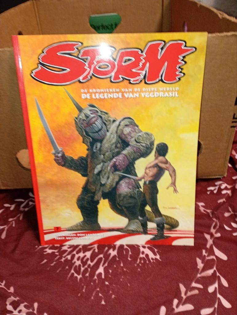 Couverture souple en couleur non lue de la série, STORM,, Une BD, Enlèvement ou Envoi, Comme neuf, Don Lawrence