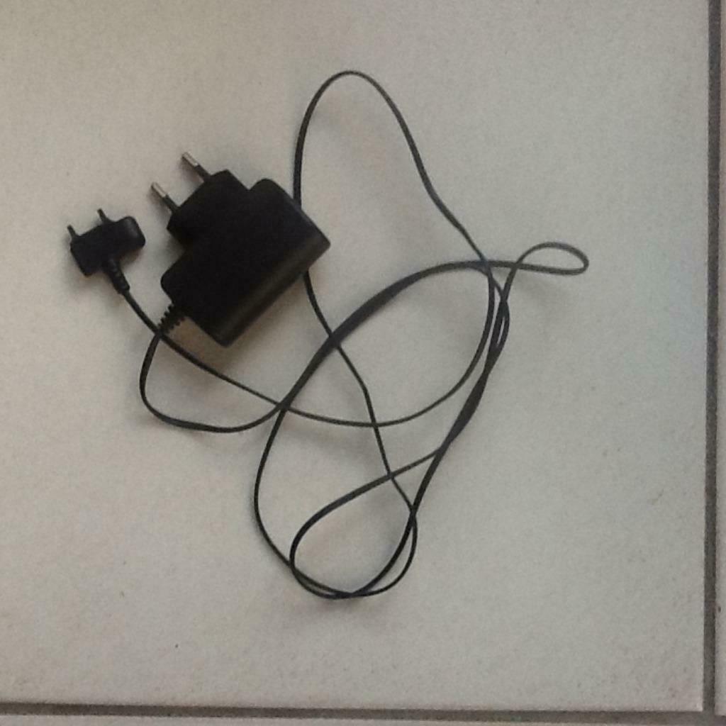 Chargeur Sony Erison, Télécoms, Enlèvement ou Envoi, Utilisé, Sony Ericsson