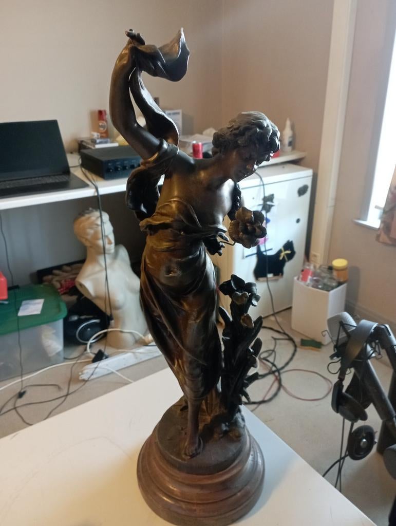 Beeld van Emile bruchon kunstbrons, Enlèvement, Bronze