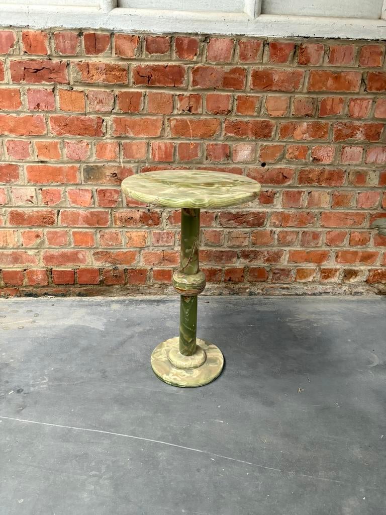 Petite table en marbre pour statue, Enlèvement, Comme neuf