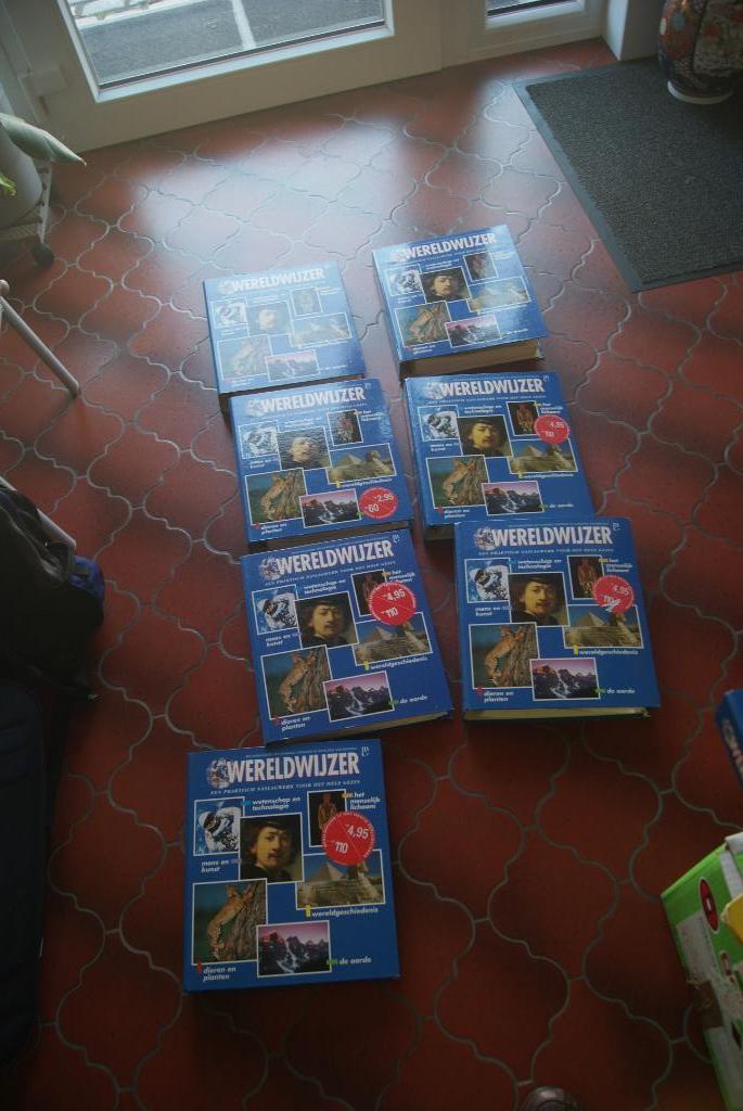 wereldwijzer naslagwerk, Boeken, Ophalen, Zo goed als nieuw
