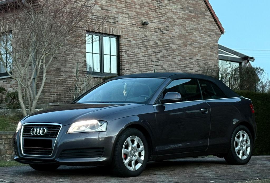 Audi A3 Cabrio Sportback 1.6tdi siege en cuir  155.000km, Bluetooth, Cabriolet, Leder, Particulier