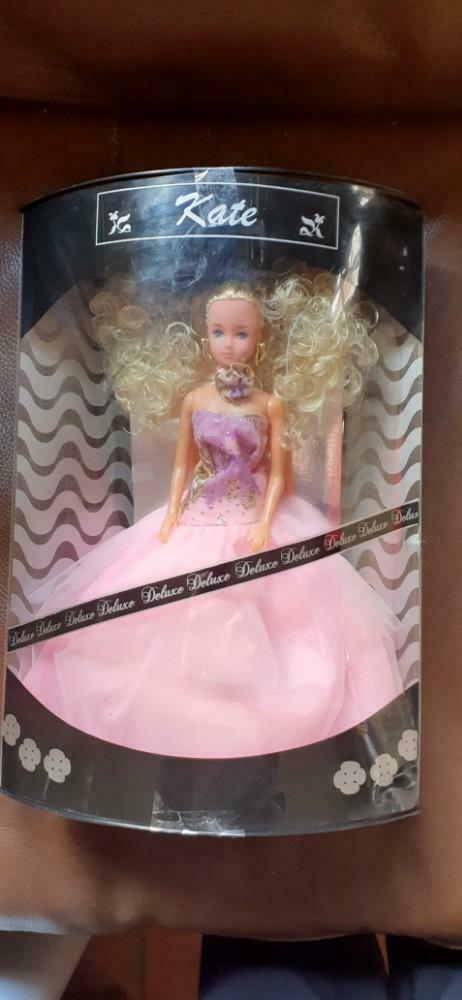 §Poupée kate deluxe robe de soirée, Ophalen, Nieuw, Barbie