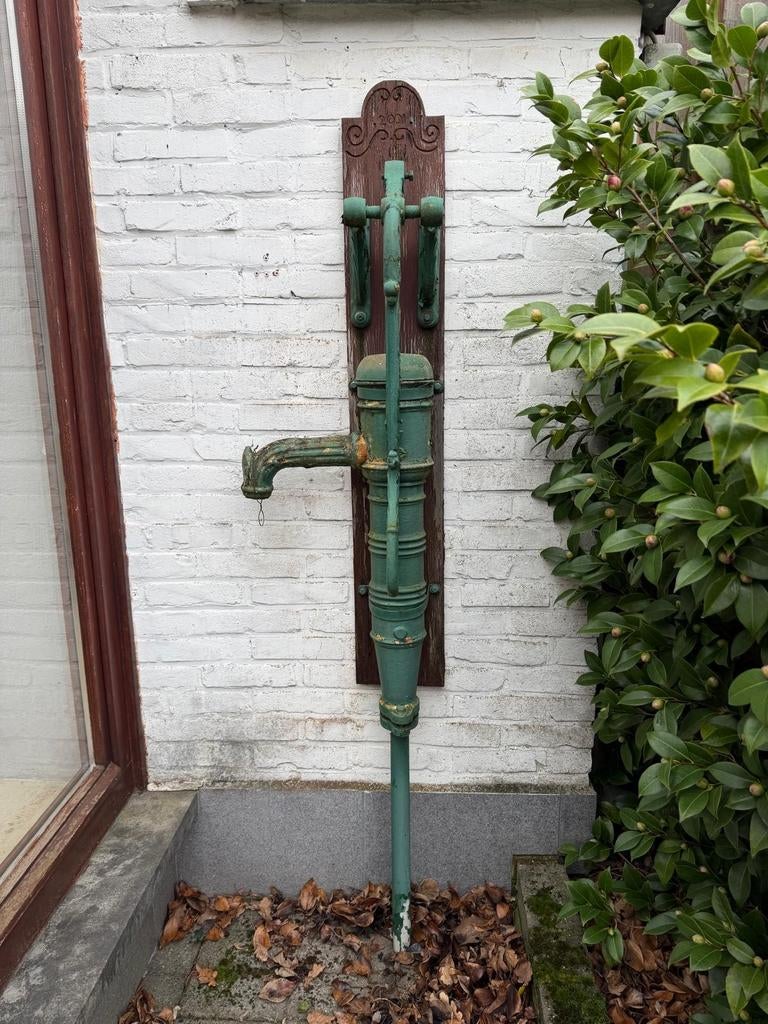 Antieke waterpomp met zwengel, Enlèvement, Utilisé, Manuelle
