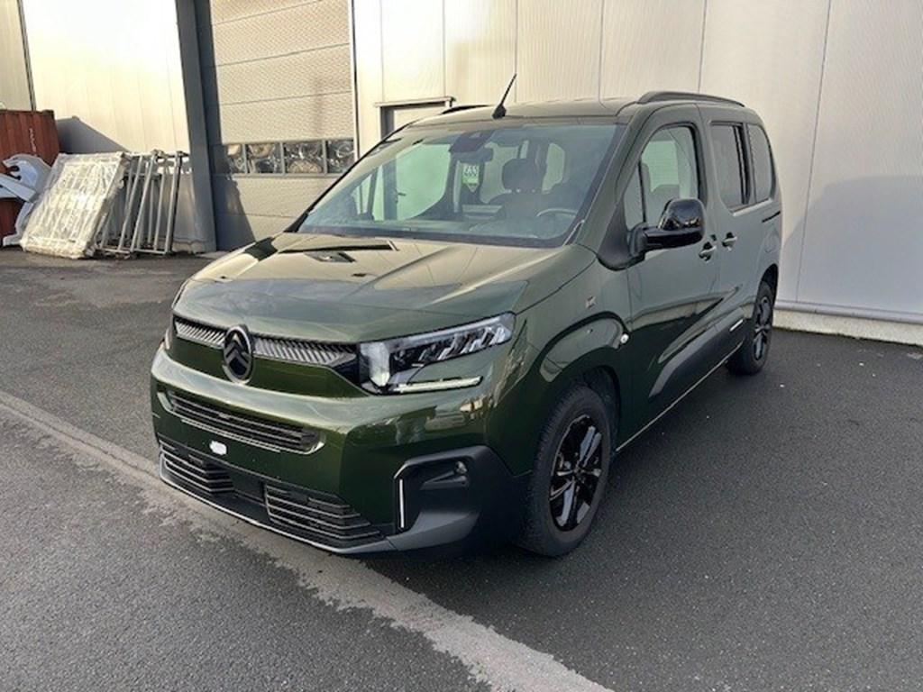 Citroen Berlingo  1.2 Benzine 110pk PLUS, Parkeersensor, Groen, https://public.car-pass.be/vhr/736d7e0f-67c6-4aee-b621-cd8388bf64d8