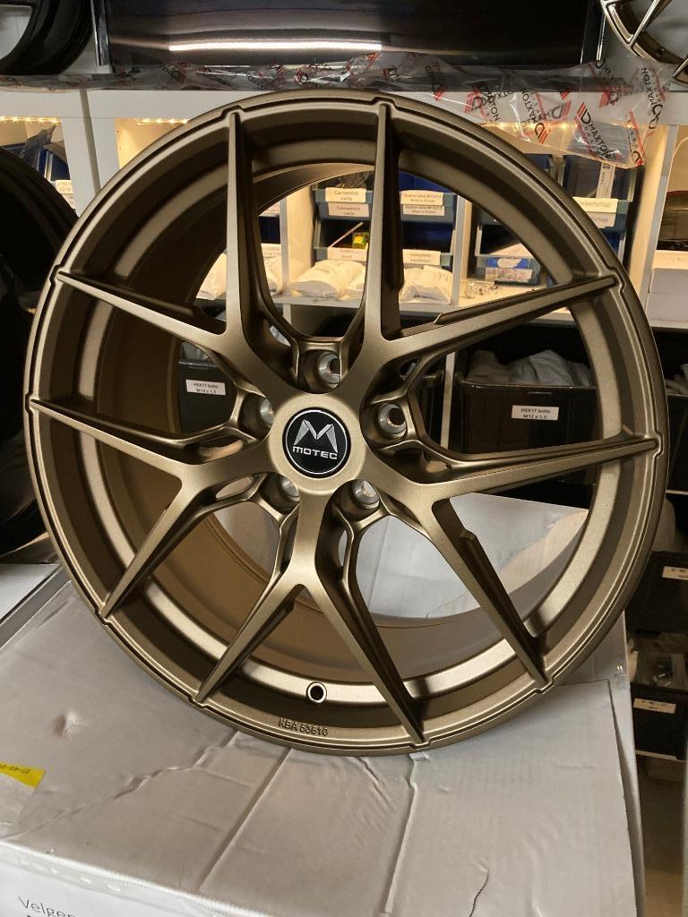 Kit de jantes Motec Ultimate MCR4 19x8.5 ET35 5x114,3, neuf, Neuf, Enlèvement ou Envoi, Véhicule de tourisme, 19 pouces