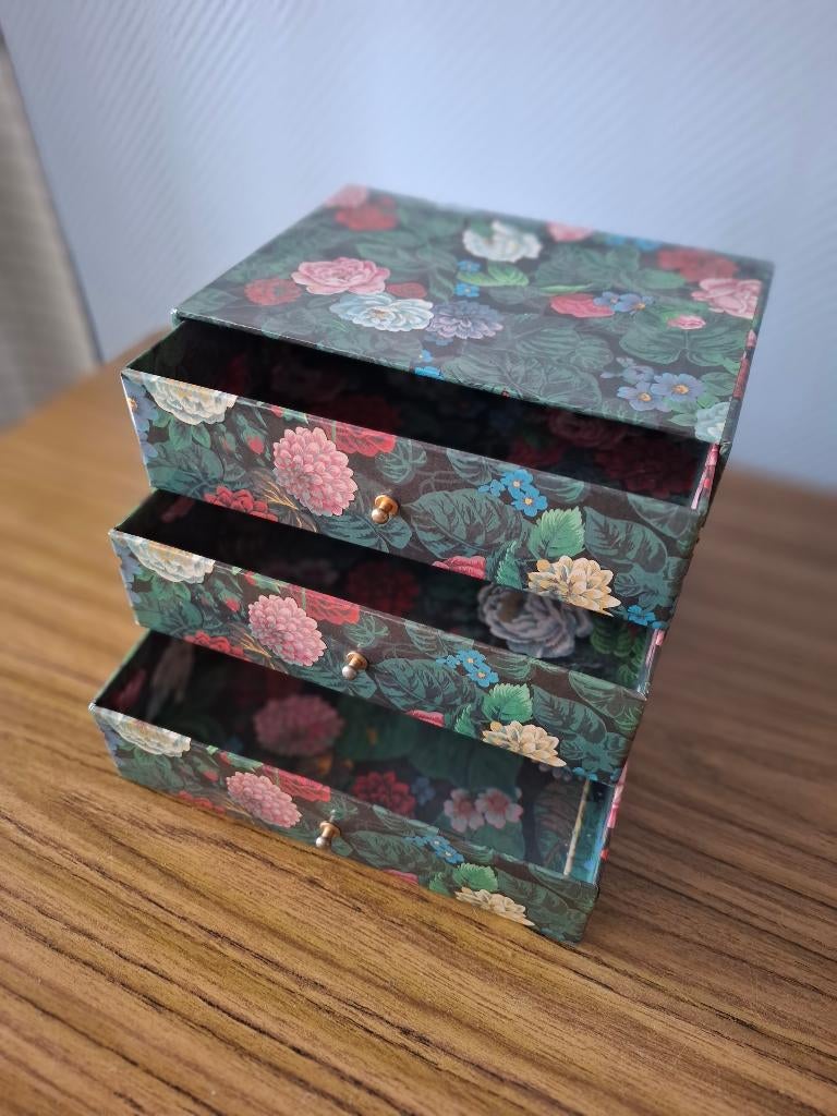 Sieradendoosje 3 laden, Ophalen of Verzenden, Zo goed als nieuw