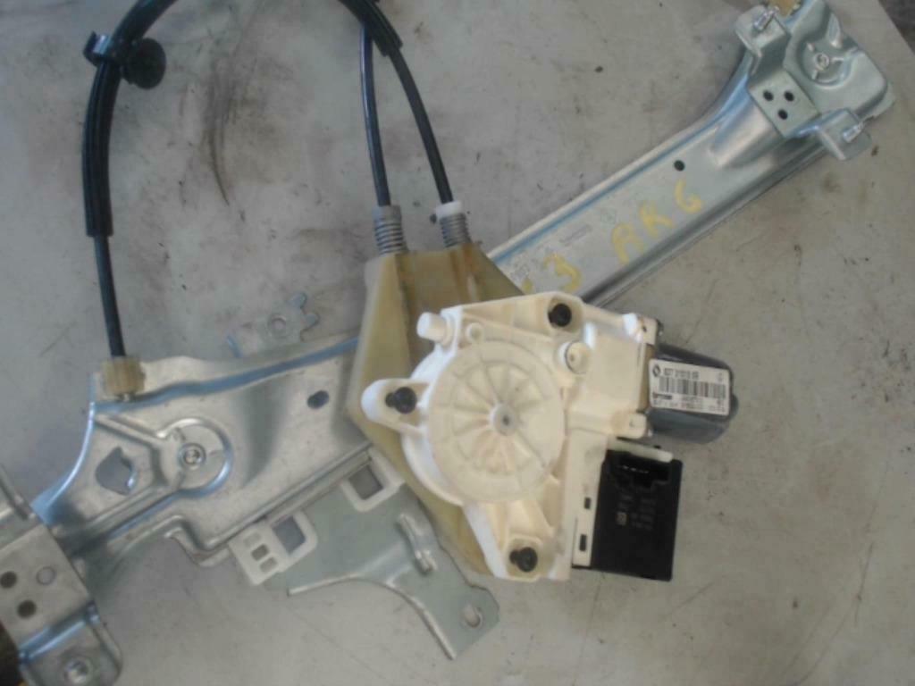 leve vitre electrique  arriere  gauche  renault megane 3 ber, Enlèvement, Renault