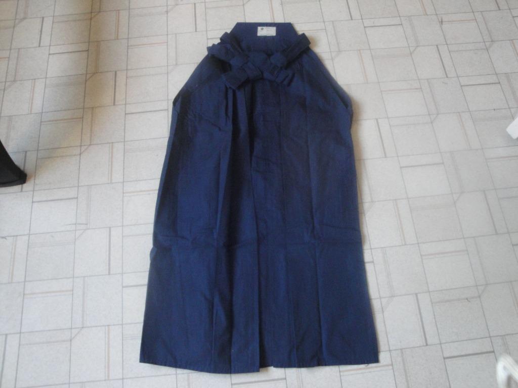 AIKIDO  HAKAMA bleu marine taille 170, Neuf, Vêtements d'arts martiaux, Aïkido, Enlèvement