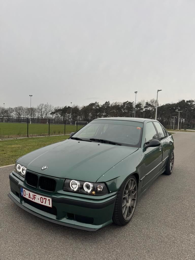 Bmw e36 2,8l, Autos, Achat, Boîte manuelle, Alcantara, Particulier