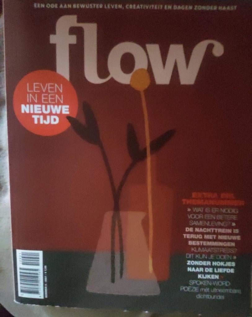 flow - leven in een nieuwe tijd, Livres, Journaux & Revues, Enlèvement ou Envoi, Comme neuf