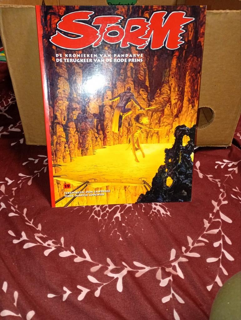Couverture souple en couleur non lue de la série, STORM,, Une BD, Enlèvement ou Envoi, Comme neuf, Don Lawrence