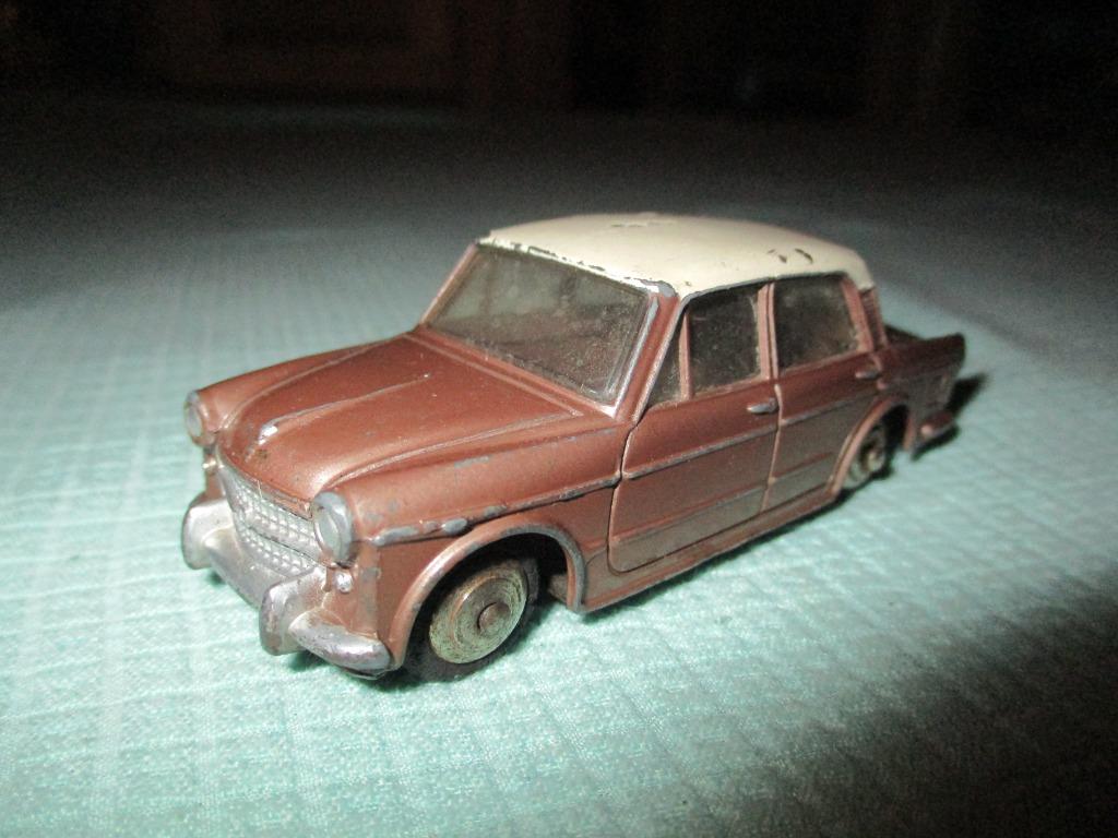 Dinky-Toys Fiat Grand Vue, Hobby & Loisirs créatifs, Enlèvement ou Envoi, Utilisé, Voiture, Dinky Toys