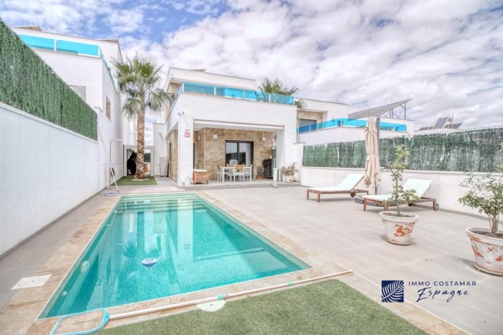 villa 3ch a vendre en espagne, seconde résidence au soleil, Immo, Ville, Maison d'habitation, 144 m², Bigastro