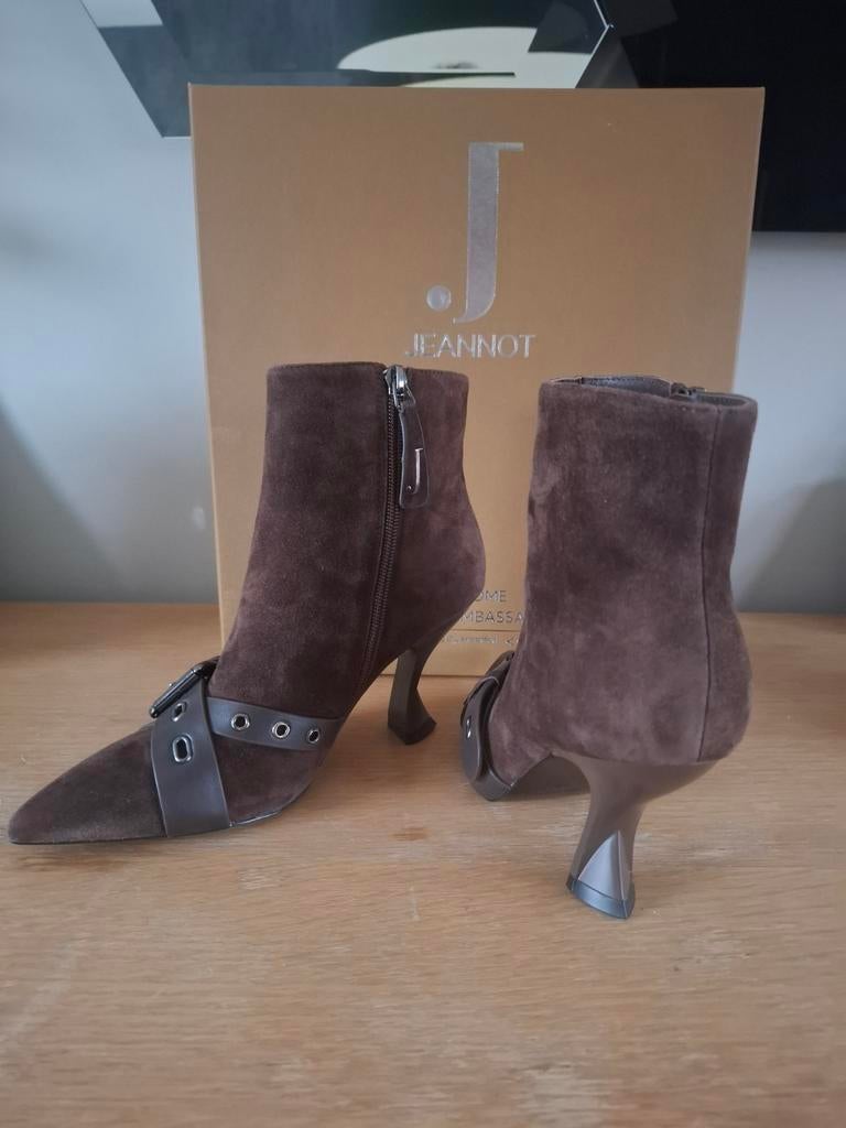 Boots pointus Jeannot 36 brun AH25, Vêtements | Femmes, Neuf, Enlèvement ou Envoi, Jeannot, Brun