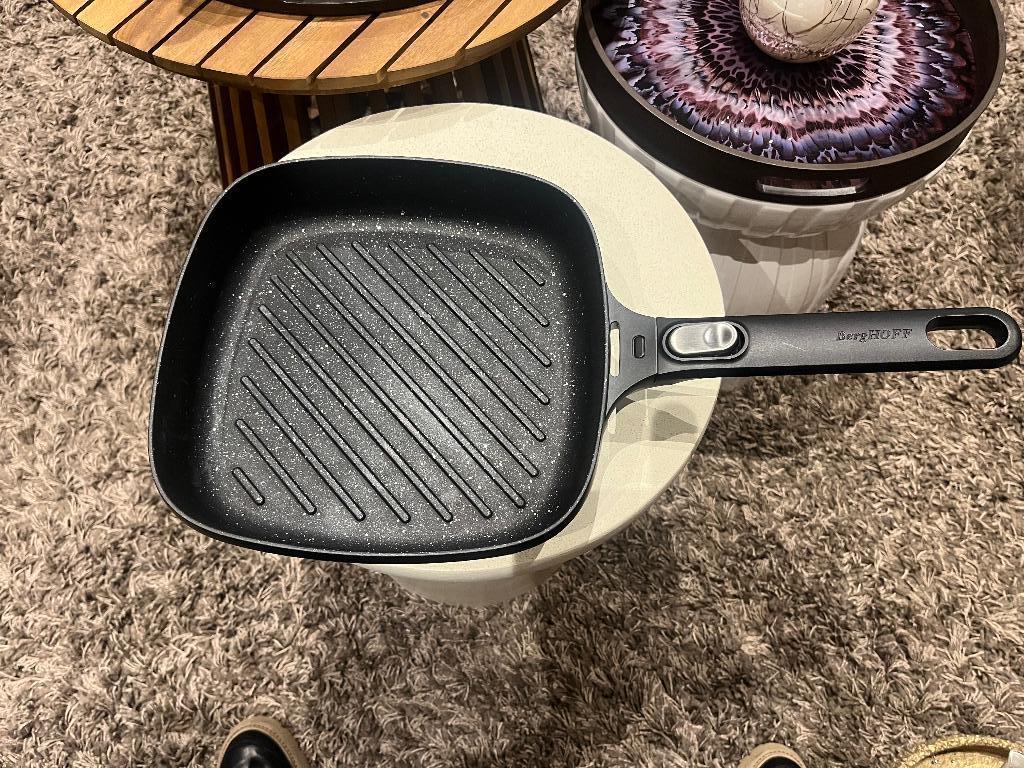 Nieuwe BergHOFF grilpan GEM met afneembare greep 24cm, Huis en Inrichting, Keuken | Potten en Pannen, Nieuw, Aluminium, Ophalen