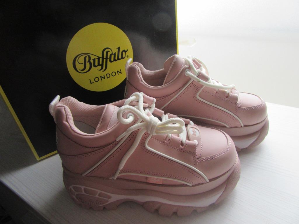 Nieuwe, roze Buffalo Sneakers - Schoenen - Maat 36, Kleding | Dames, Nieuw, Ophalen of Verzenden, Sneakers, Roze