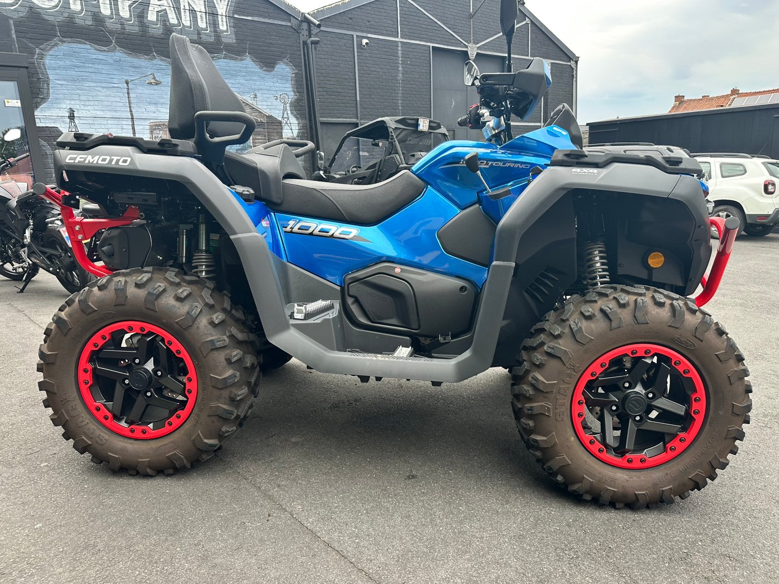 CFMoto C-Force 1000 Touring Premium L7e staat showroom, 2 cilinders, Meer dan 35 kW