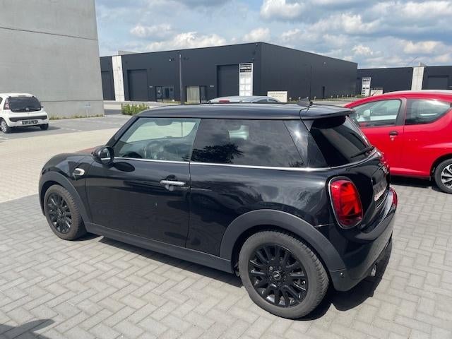 Mini Cooper 1.5I, Airco, Panoramisch dak, B&W luidsprekers, 100 kW, 4 zetels, https://public.car-pass.be/vhr/1df6cb50-2e2a-4da0-9fd0-7ff96a123b13