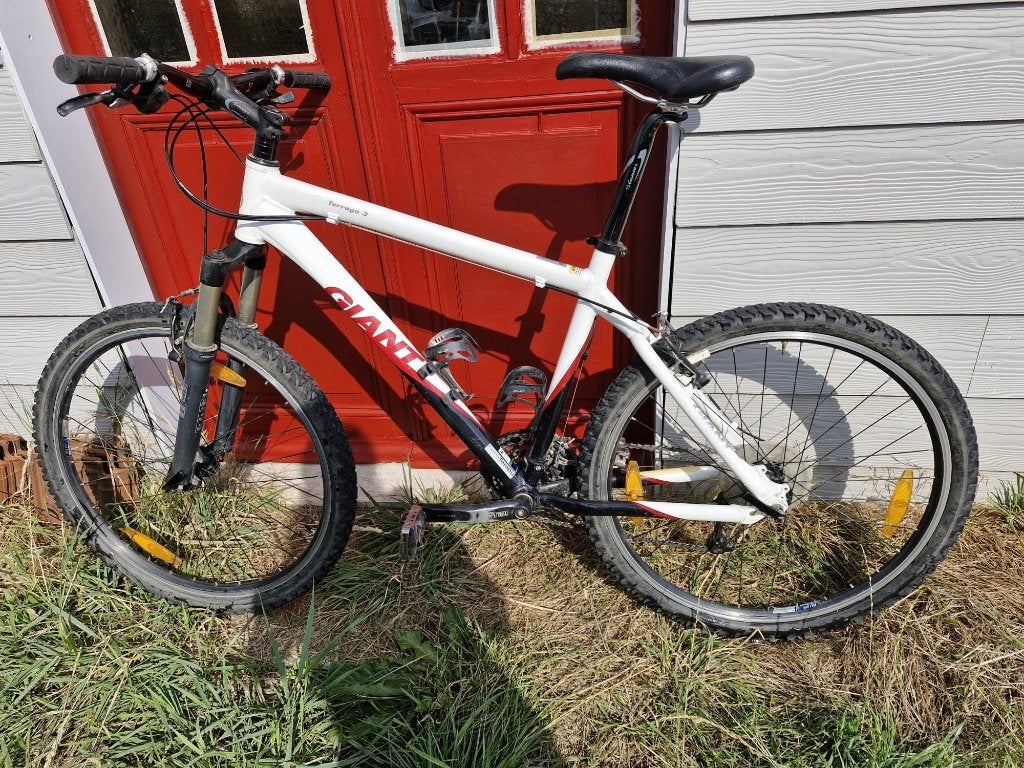 Giant Terrago 3 MTB + extra stadswielen, Fietsen en Brommers, Ophalen, Gebruikt, Hardtail, Velgrem