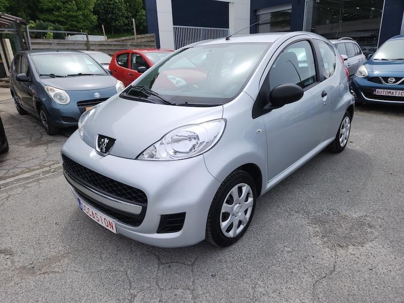 Peugeot 107 euro5 avec 46000 km 1 er proprio "Moto46", Auto's, Voorwielaandrijving, Stof, 50 kW, 103 g/km
