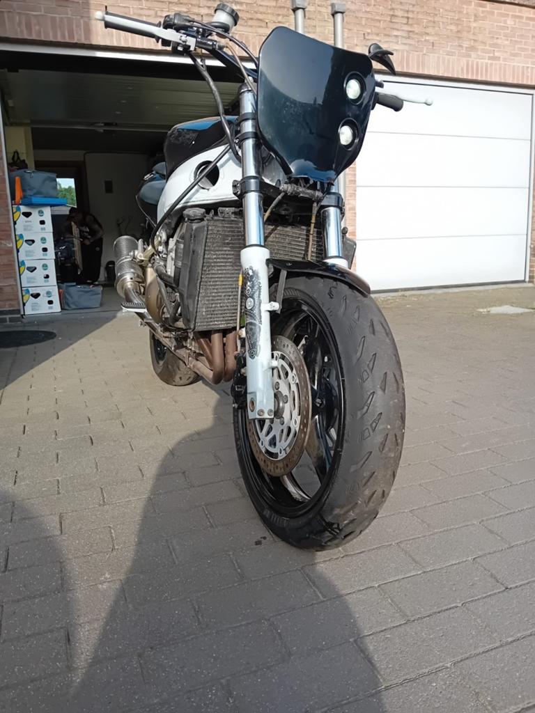 Kawasaki zx9r, 4 cilinders, Gebruikt, 900 cc, Super Sport