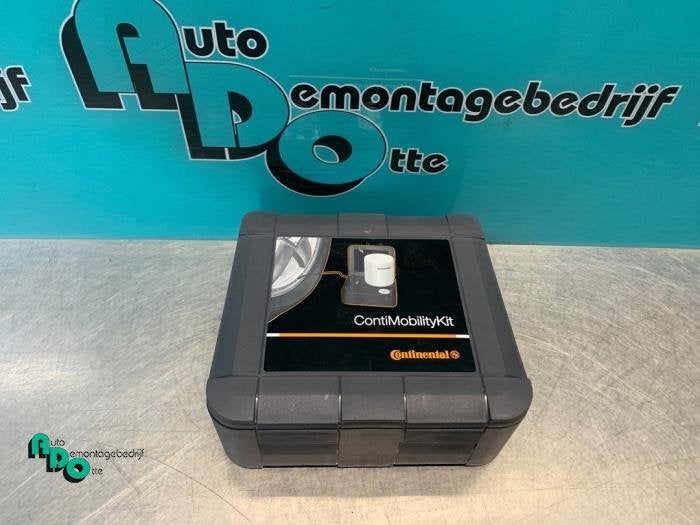 Pompe pneumatiques d'un Ford S-Max (S-Max 06-), -, 3 mois de garantie, -, -