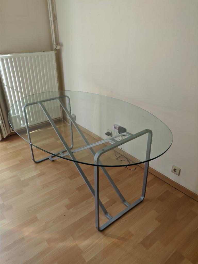 Table à donner - Uccle, Maison & Meubles, Enlèvement, Utilisé, Ovale, Verre