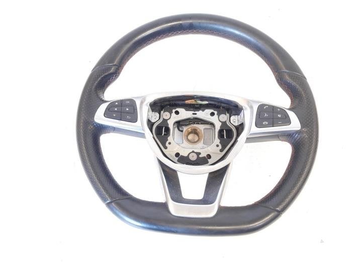 Volant d'un Mercedes CLA, 3 mois de garantie, Utilisé, -, -