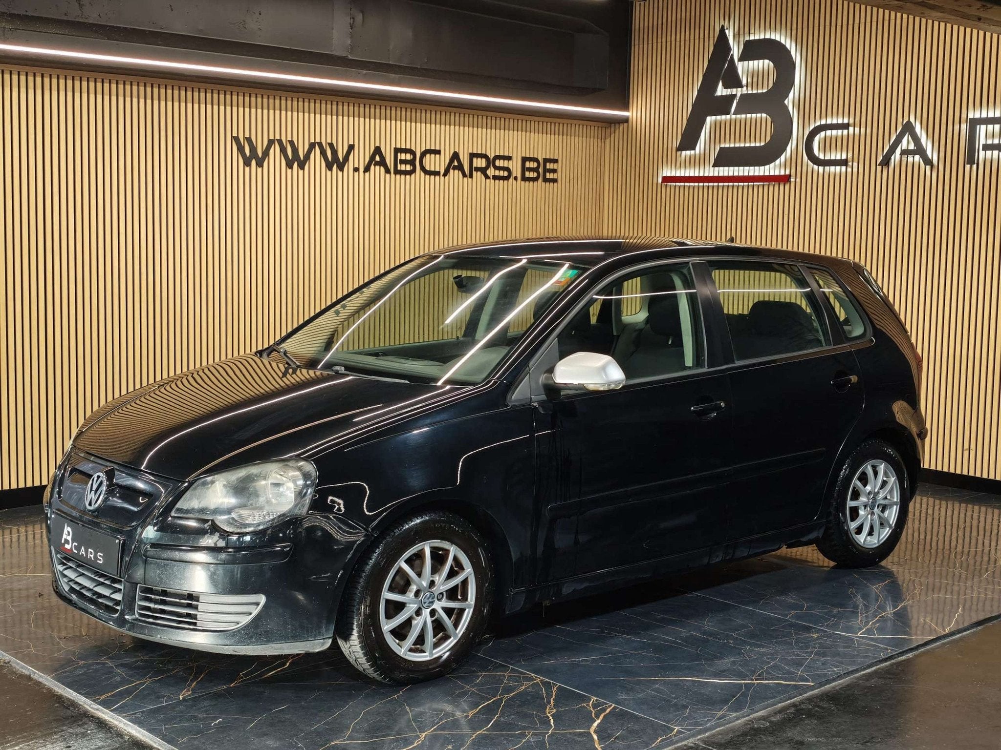 Volkswagen Polo 1.4TDI BLUEMOTION * AIRCO * (bj 2009), Auto's, Stof, Gebruikt, Zwart, 99 g/km