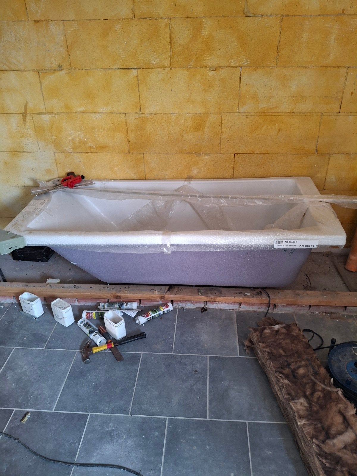 Baignoire neuve, Enlèvement, Baignoire