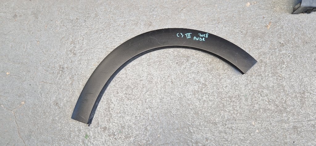 Elargisseur d'aile CITROEN C3 2017 3 AVANT DROIT extension, Autos : Pièces & Accessoires, Enlèvement, Avant