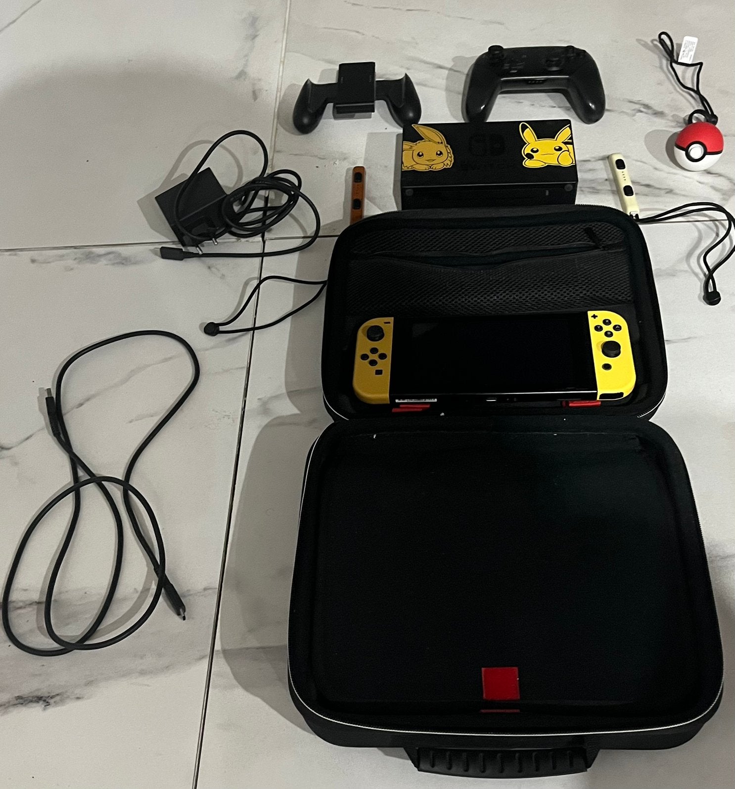 Nintendo Switch, Ophalen, Hoesje, Tasje of Behuizing, Zo goed als nieuw, Draadloos