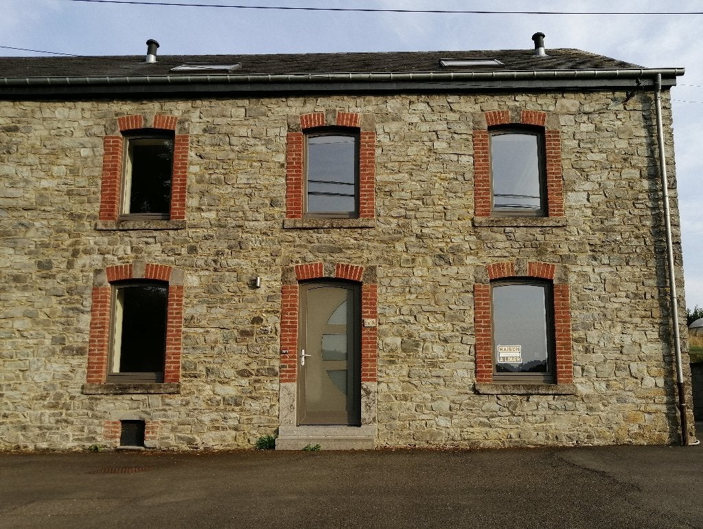 maison 3 façades à Libramont, Immo, Libramont, Twee onder één kap, 2 kamers, Provincie Luxemburg