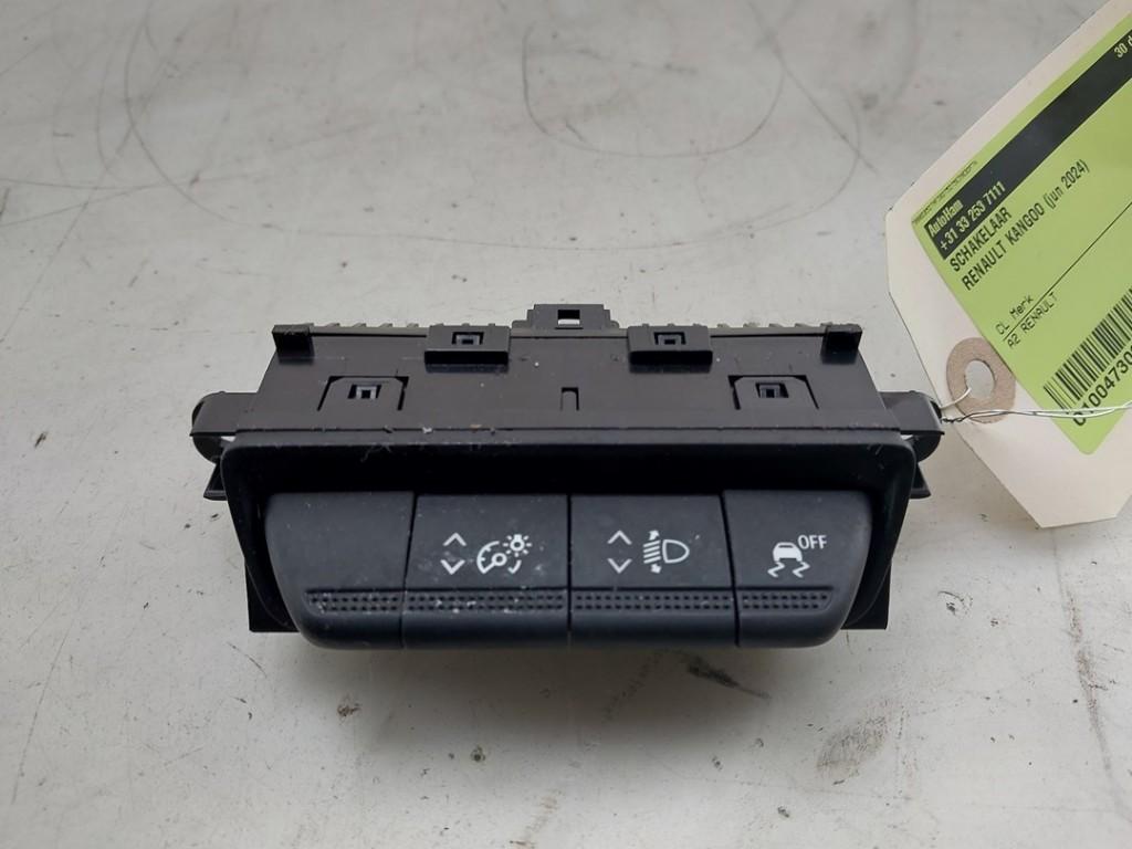 SCHAKELAAR Renault Kangoo Express (RFK) (|259805104R|), Auto-onderdelen, Gebruikt, Renault, Peter-Huppertz-Straße 5
51063  Köln, DE