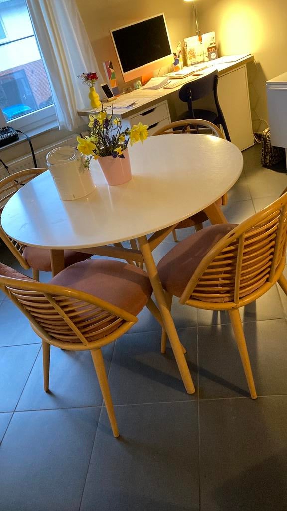 Chaises en bois, Enlèvement, Comme neuf
