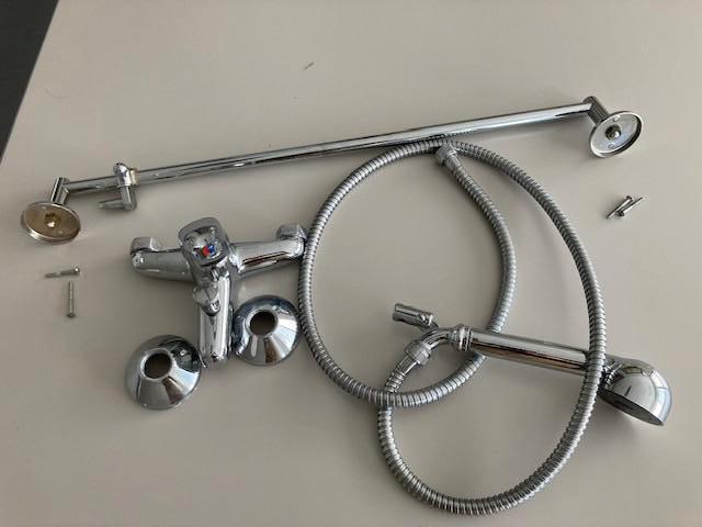 badkraan en douchesproeier met bevestiging, Ophalen of Verzenden, Gebruikt, Inox, Kraan
