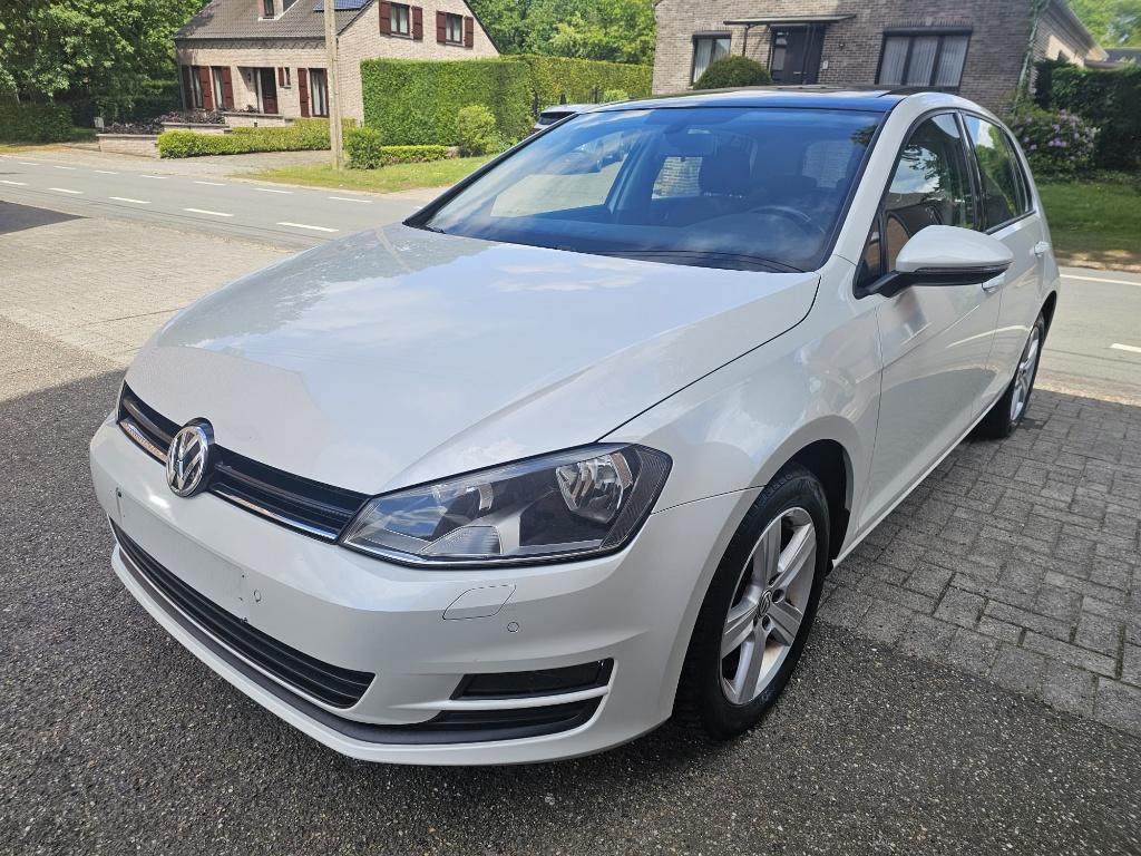 VW Golf 7/1.2i Benzine/105pk/Aut.(Bouw2013/155.Tkm)1J.Garant, Auto's, Volkswagen, Euro 5, Stof, Parkeersensor, 4 cilinders