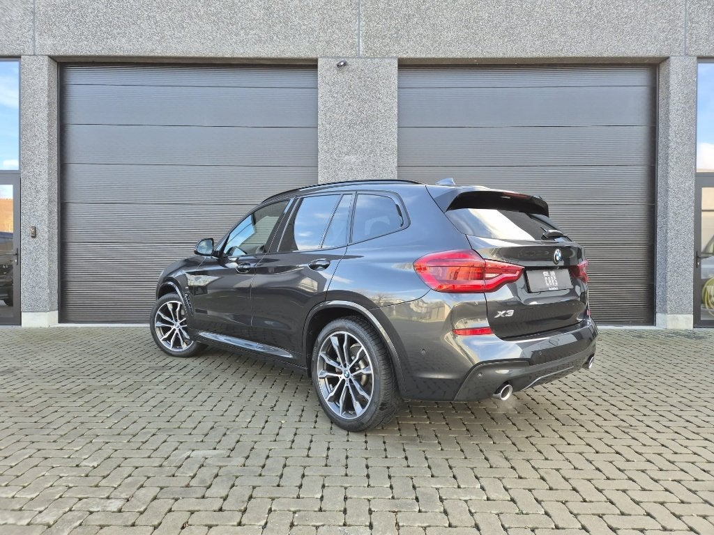BMW X3 xDrive 20i M-sport Led camera, Auto's, BMW, Automaat, 4 cilinders, Leder, Bedrijf