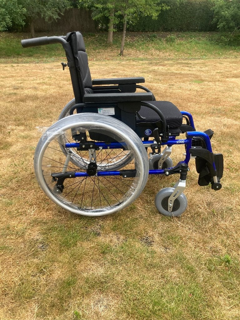 Rolstoel Vermeiren V300, Diversen, Rolstoelen, Ophalen, Inklapbaar, Nieuw, Duwrolstoel