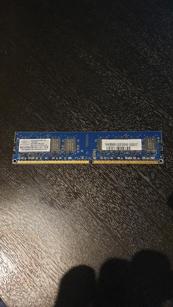 1GB - PC2-4200 - DDR2-533, Computers en Software, RAM geheugen, Gebruikt, Desktop, 1 GB of minder, DDR2, Ophalen of Verzenden